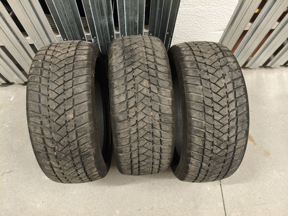 Opony zimowe 215/50/17