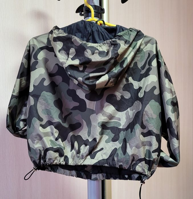Kurtka  cienka przejsciówka Bershka