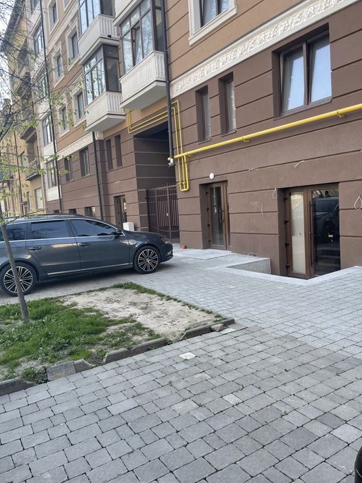 Оренда   , комерціія , приміщення  центер івано-франківськ.125м2  1 п!