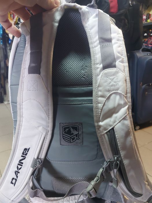 Рюкзак Dakine Heli Pack 11L