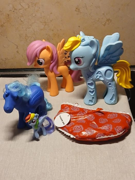 Zestaw koników pony plus nowa portmonetka