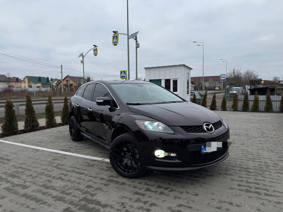 Автомобіль відмінному стані, масла,фільтра замінені 1300 км назад, ходова вся у відмінному стані. Зимня резина як нова. Працює все. Можу доставити в любу точку України.