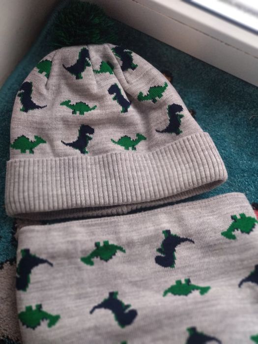 Шапка,хомут на флісі