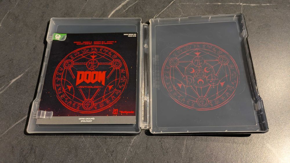Xbox Doom Anthology Edycja Specjalna Steelbook, figurka