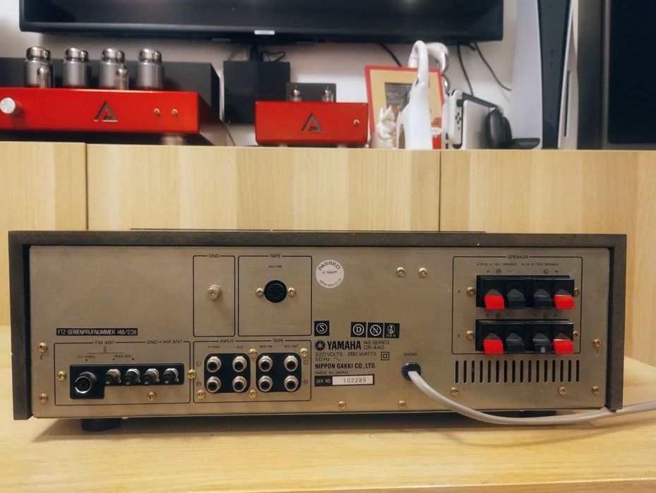 Yamaha CR 440 - amplituner Vintage