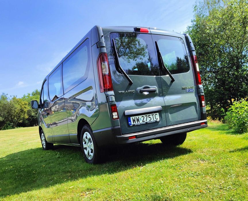 Wynajem Wynajmę Busy 9 os. Renault Trafic transport osób wesela firmy