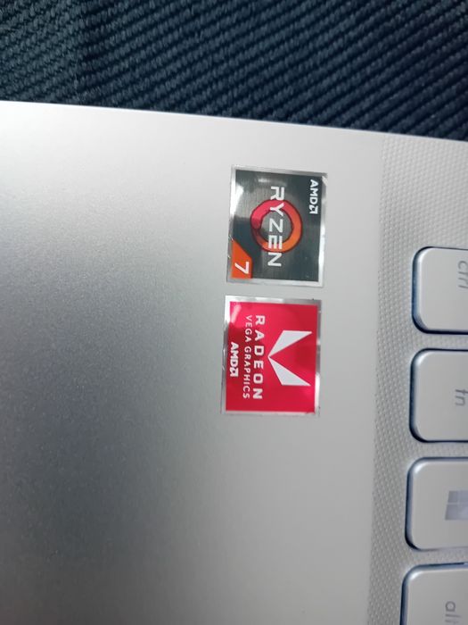 Portátil ASUS VivoBook