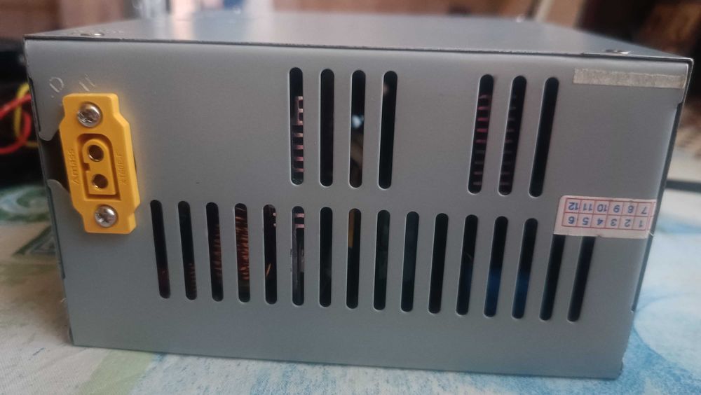 Зарядний пристрій.Блок живлення,  для дому до 24-42 вольт 6-9 ампер.