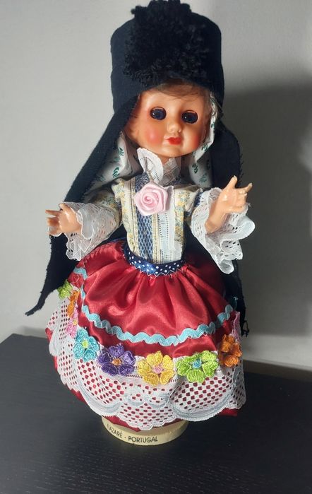 Boneca da Nazaré 7 saias, 32 cms