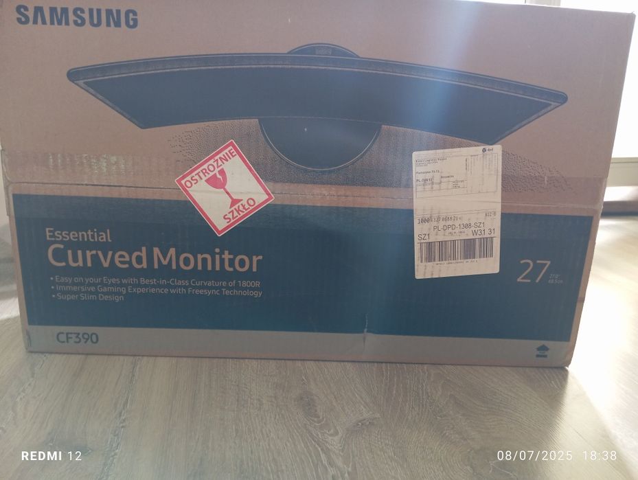 Nowy monitor Samsung 27 cali