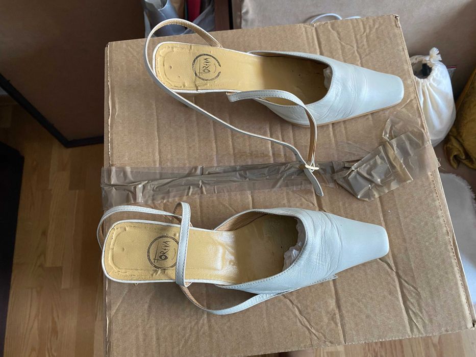 Sandálias Foreva NUDE pouco usadas