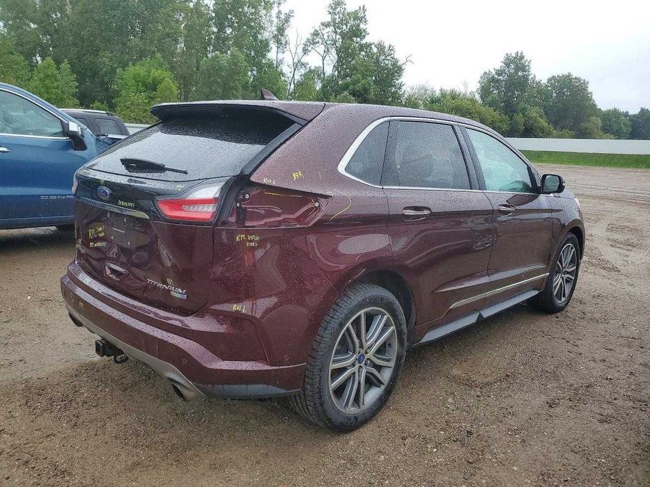 2019 Ford Edge Titanium /