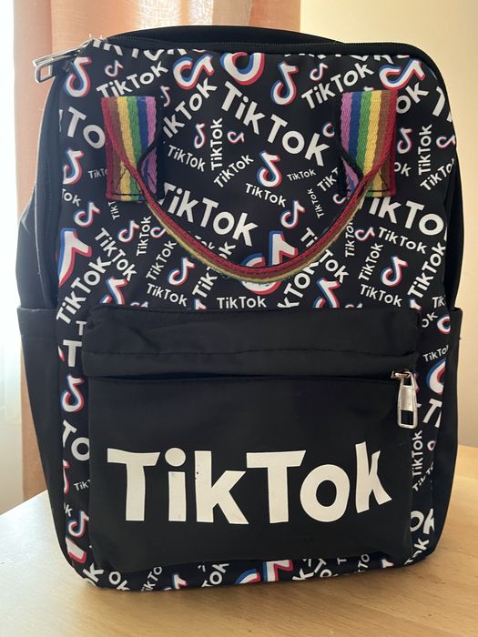 Рюкзак для дівчинки