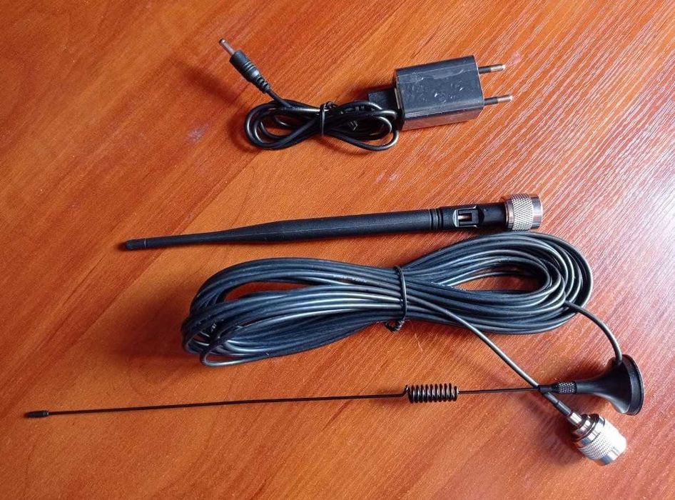 універсальний підсилювач стільникового зв'язку мобiльний ретранслятор