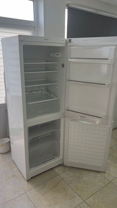 Морозильна камера,