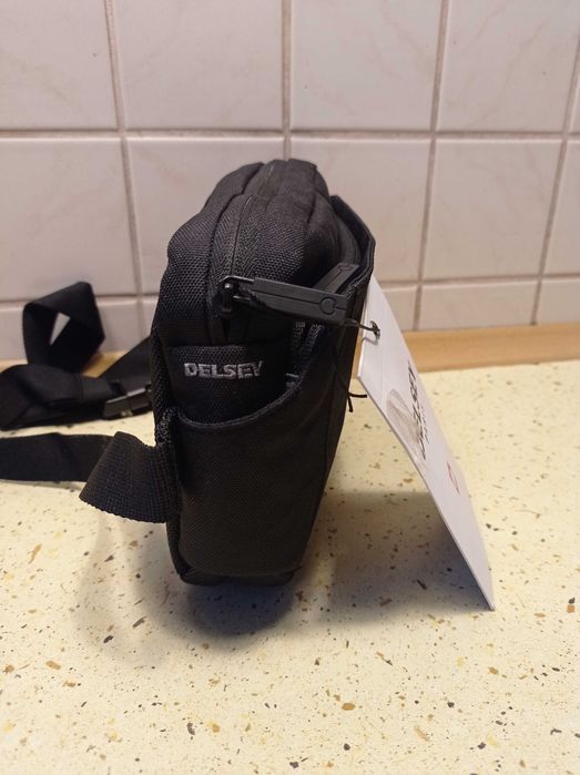 Delsey nowa saszetka biodrowa na pas