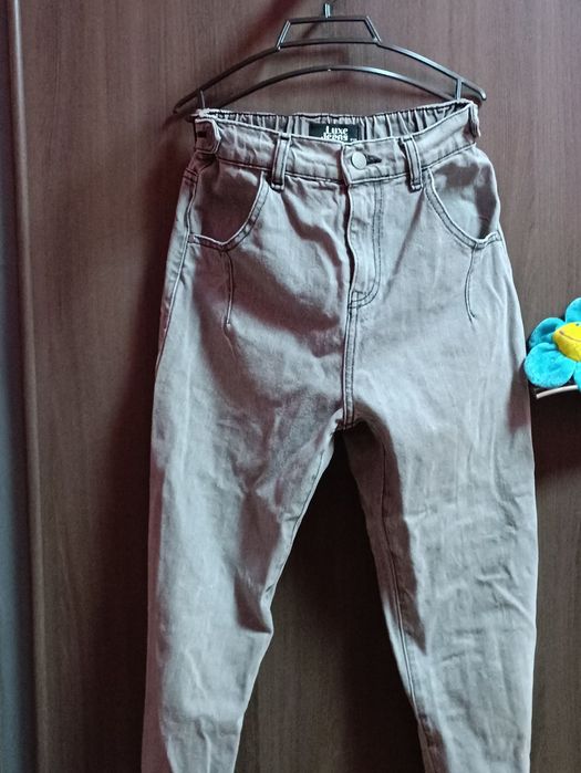 продам джинси на дівчинку