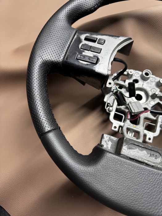 Перетягнуте кермо Nissan Navara d40 На обмін