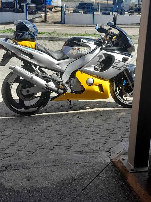 Moto Yamaha 600r