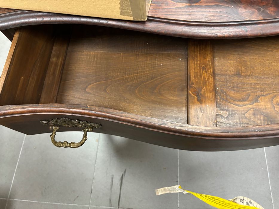 Meia Cómoda com mais de 50 anos em pau-santo