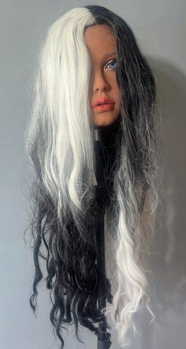 Peruka syntetyczna włosy długie czarno-białe