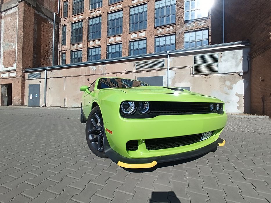 Dodge Challenger