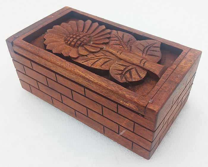 Szkatułka Pudełko na Biżuterię Herbatę Rzeźbione Drewno ze Słonecznik