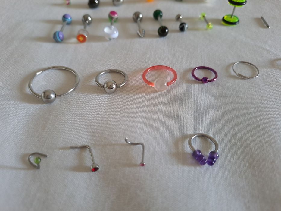 Piercings de vários tipos