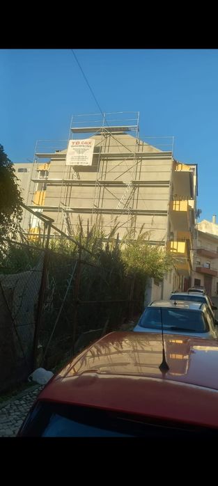 Capoto,estuqui pintura e sapisco