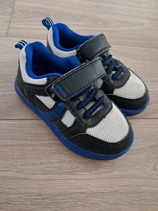 Sportowe świecące Lupilu 23 dla chłopca. Wkładka 14.5 cm Stan bardzo d