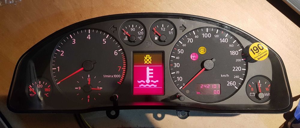 Wymiana wyświetlacza FIS MFA LCD Audi VW Seat Skoda