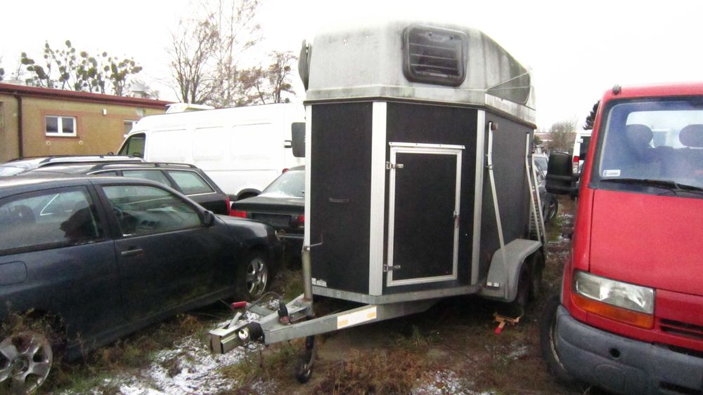 Przyczepa do przewozu koni dwóch XXtrail PT JADE DMC 2000kg 2010r