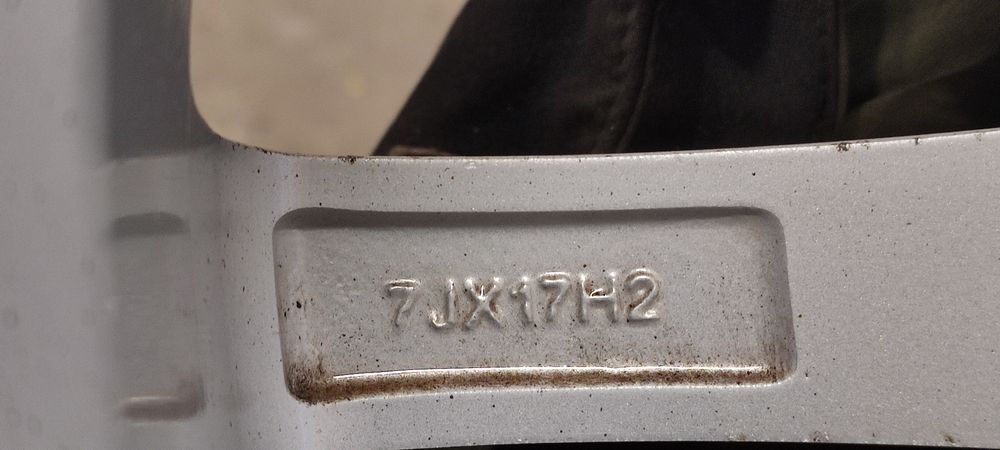 17" 7J 5x100 Komplet felg aluminiowych.