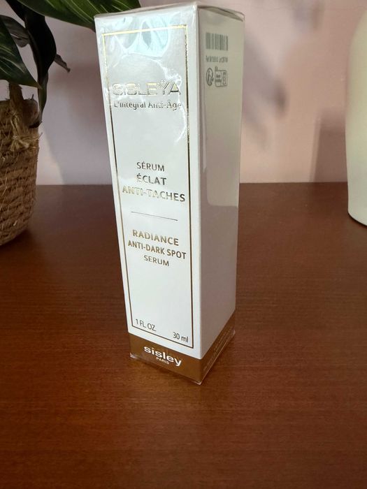 Sisley Sisleÿa L'Intégral Anti Âge Radiance Anti Dark Spot Serum 30 ml