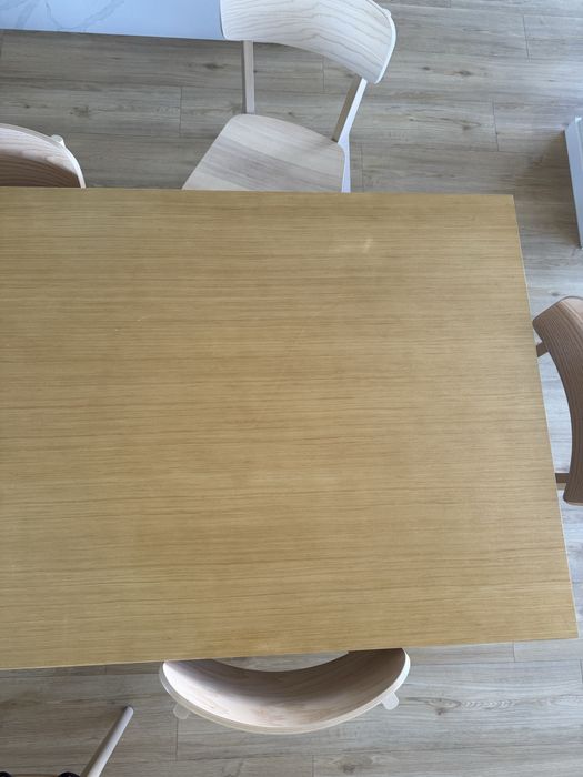 Mesa de jantar extensível