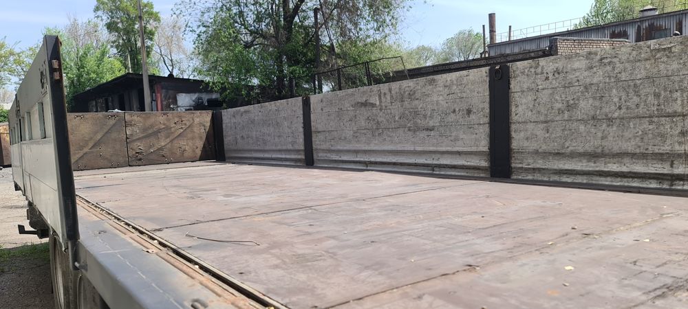 Продам грузовой прицеп SCHMITZ