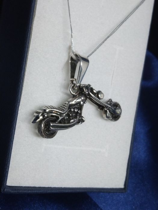 Srebrny męski wisiorek Motor w stylu vintage, srebro 925 (259)