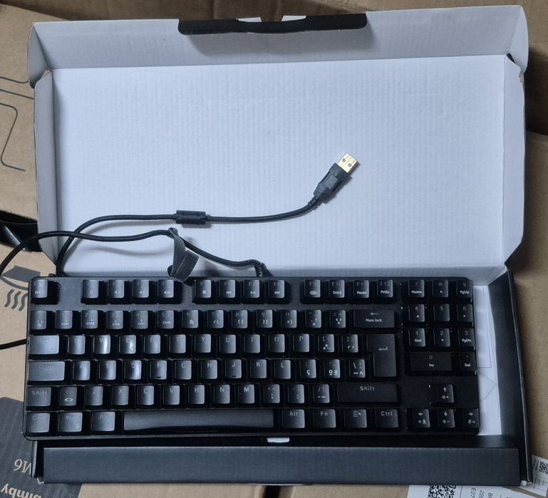 Teclado mecanico RGB