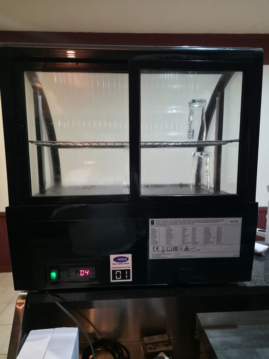 Metro Professional Vitrine