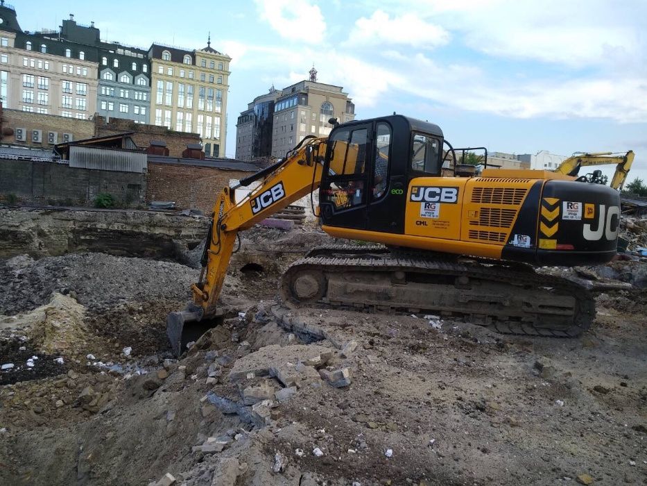 Услуги самосвалов 30 тон . Перевозка тридцатками