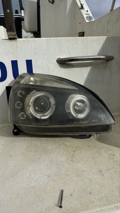 Farois desportivos com angel eyes renault clio 2
