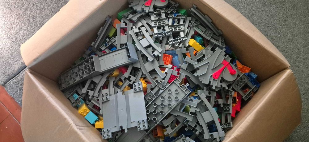 700 peças LEGO DUPLO