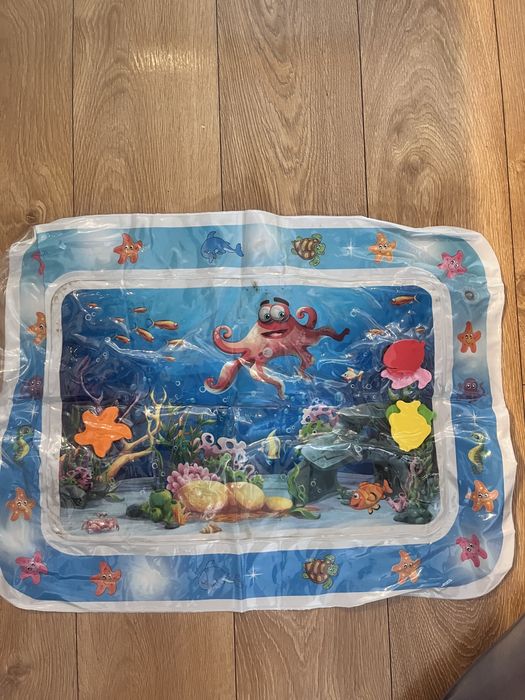 Basen z kulkami+ zabawki