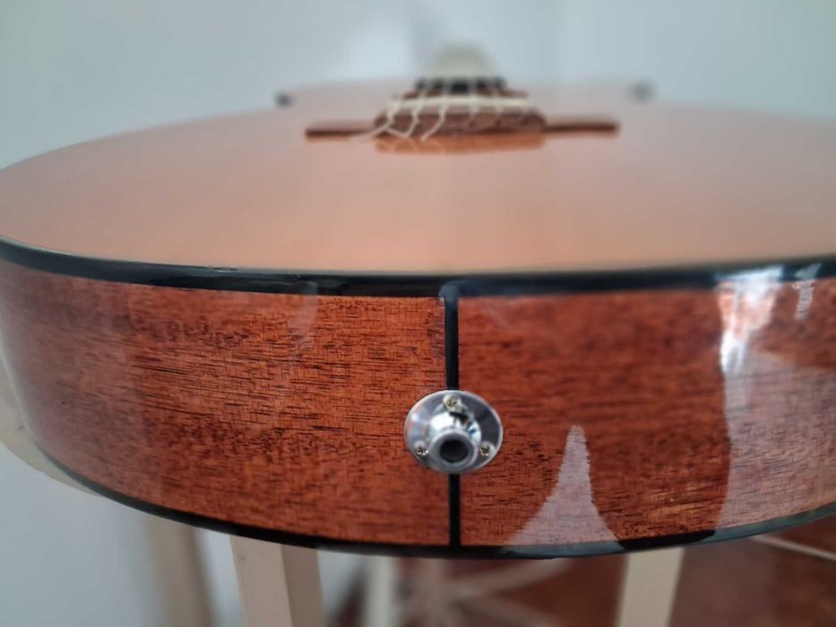 Vendo Guitarra Clássica CORT