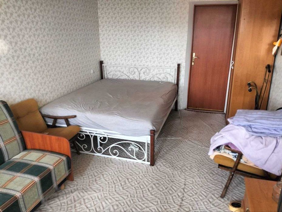 Продаж кімнати в 2х кімнатній квартирі на лісовому масиві з балконом біля мальовничого лісу по вулиці Кубанської України,30 на 7му поверсі