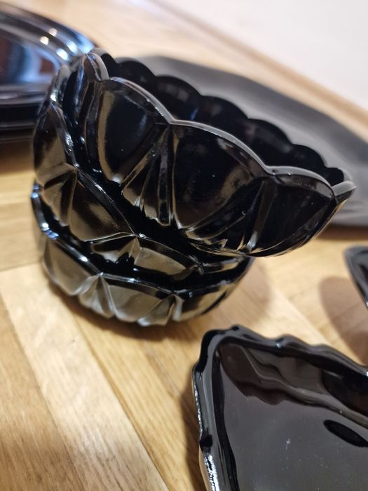 Czarna zastawa stołowa serwis 17el. + gratis