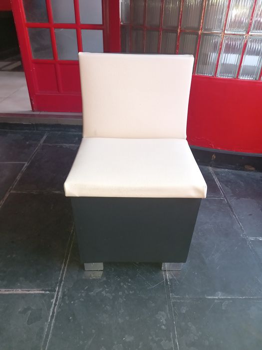 Conjunto de Sofas e mesinha