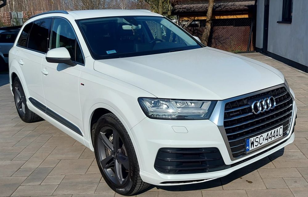 Audi Q7 Sprzedam AUDI Q7 3.0 TDI 2015 r. QUATTRO! 7 osób !