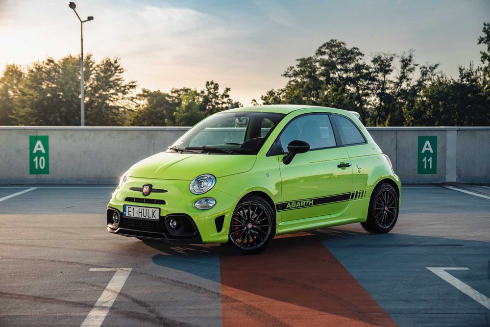 Abarth 595 Turbo wynajem Fiat 500 wypożyczalnia samochodów