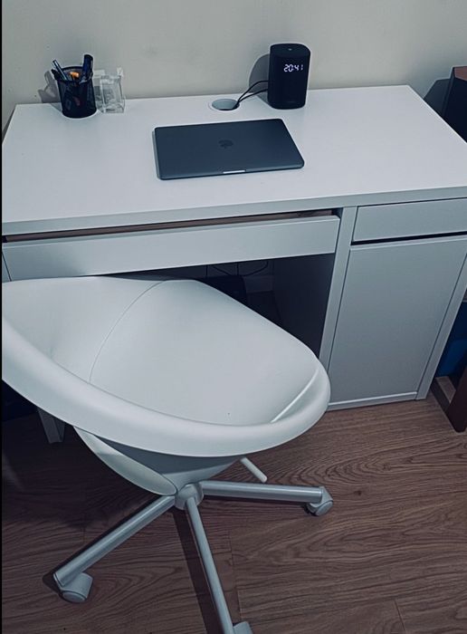 Secretária Micke + cadeira Malskar